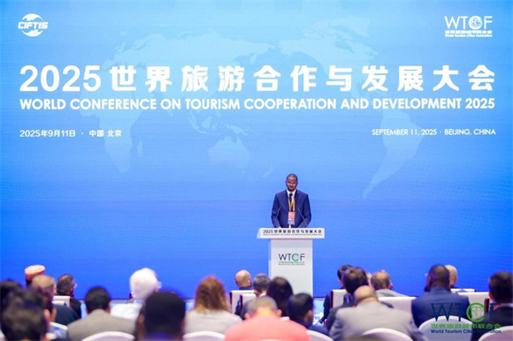 几内亚比绍旅游及手工业部部长塞库纳·巴尔德